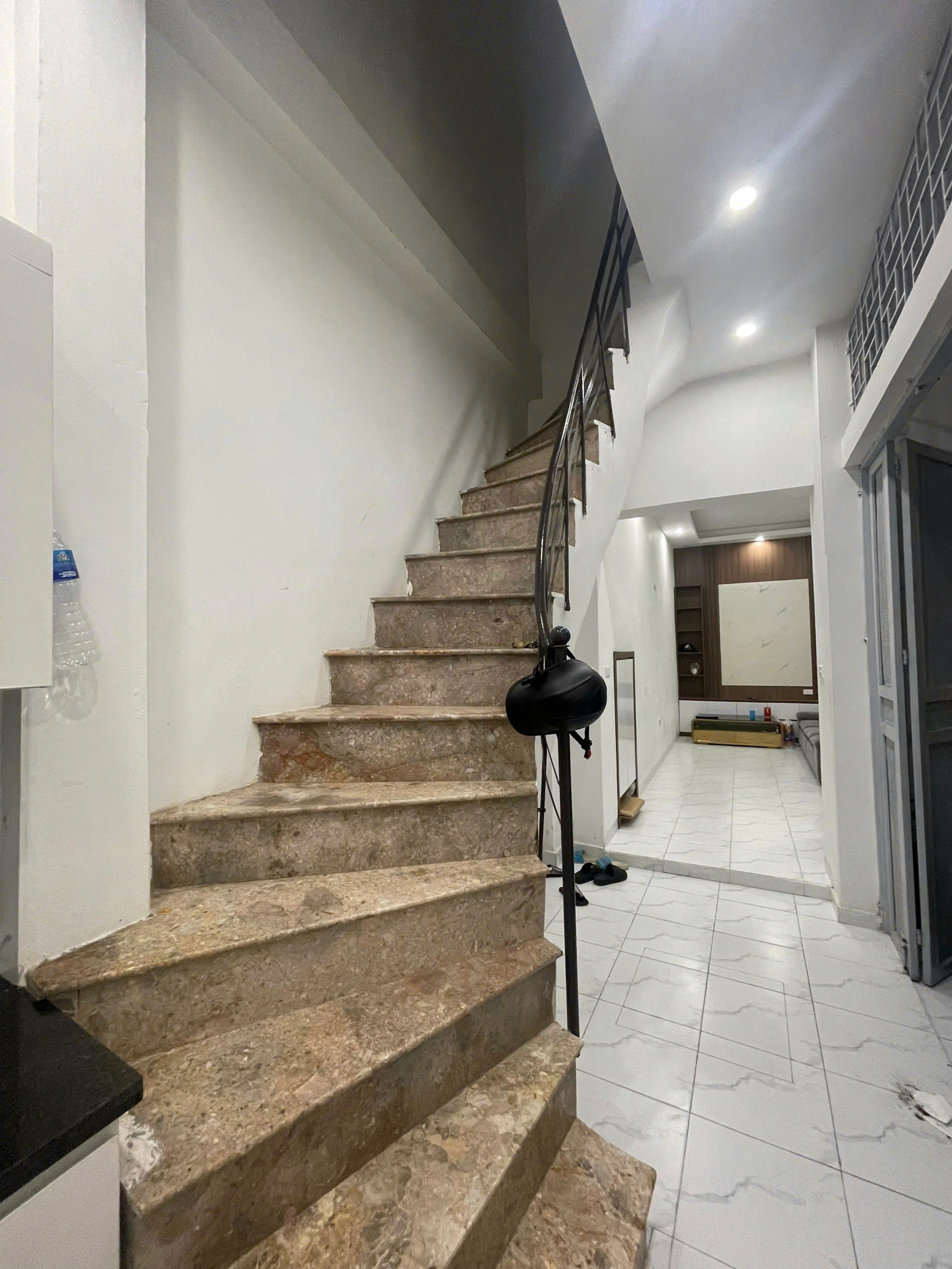 Cho thuê nhà nguyên căn ở nhóm sinh viên ngoan ngõ 295 Bạch Mai, 3 tầng 3 ngủ, 12 Triệu - Ảnh 3